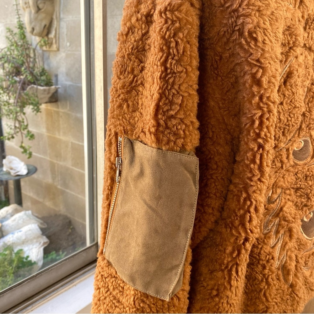Easel Los Angeles Schnauzer Embroidered Teddy Bomber Jacket Camel, Size S NWT - Picture 8 of 12
